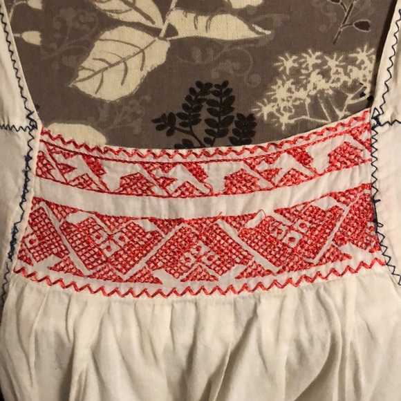 Sfera smocked boho dress in ecru with side pockets and embroidered details - Picture 2 of 14